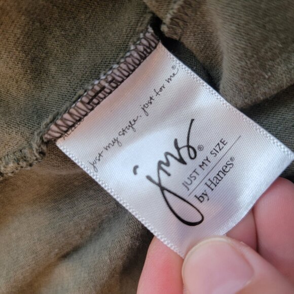 Hanes Women's Pajama Lounge Shorts in Green 1x - Picture 2 of 5